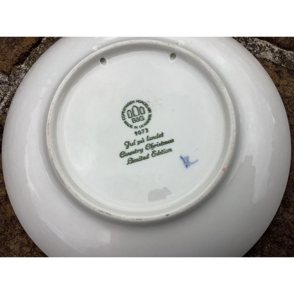 Copenhagen B&G #9073 Country Christmas Limited Edition 7” Porcelain Plate 1973 - Picture 4 of 4